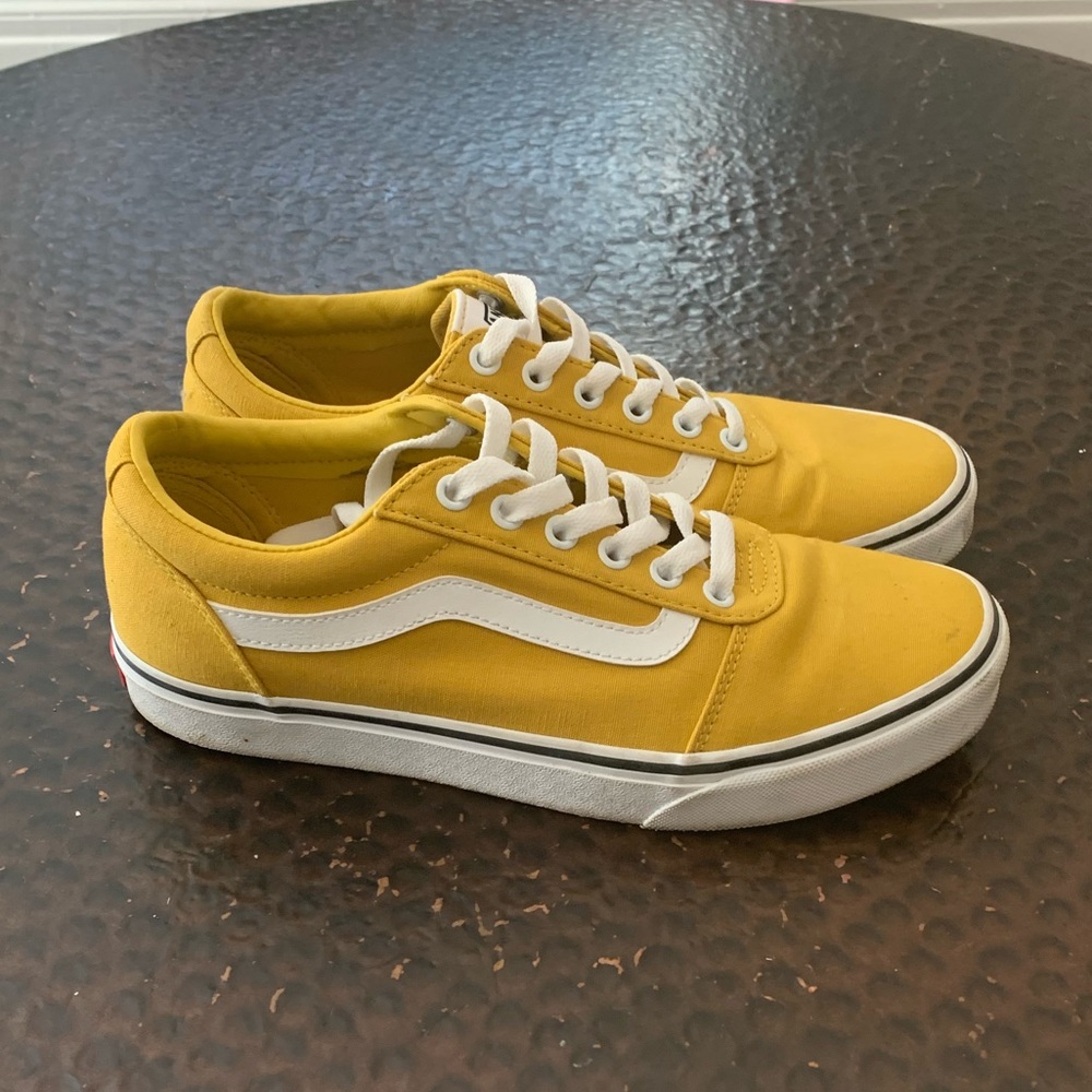 Mustard Vans womens size 9